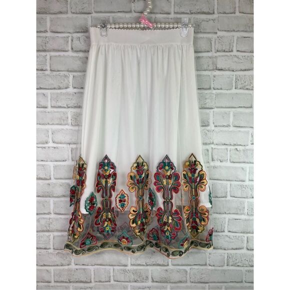 Magic Boho Skirt White Embroidered Overlay Size Large - Picture 1 of 8